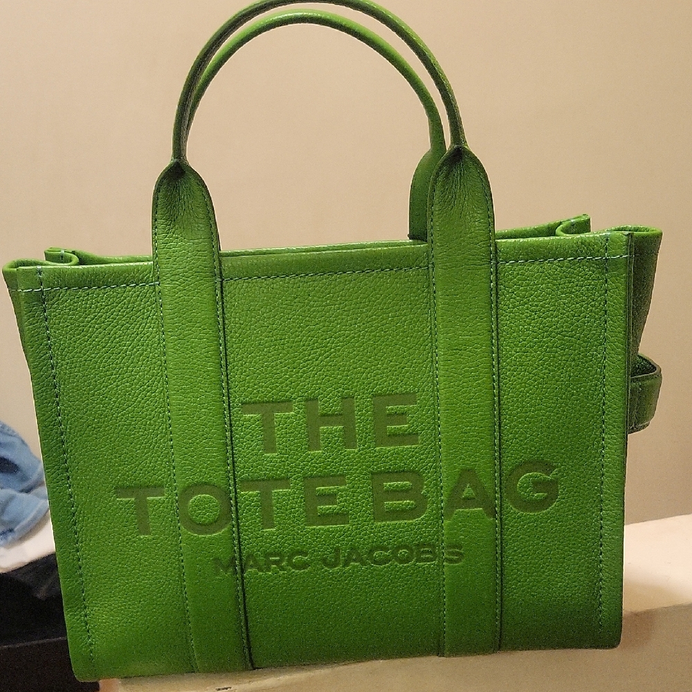Marc Jacobs Vibrant Green Tote Bag